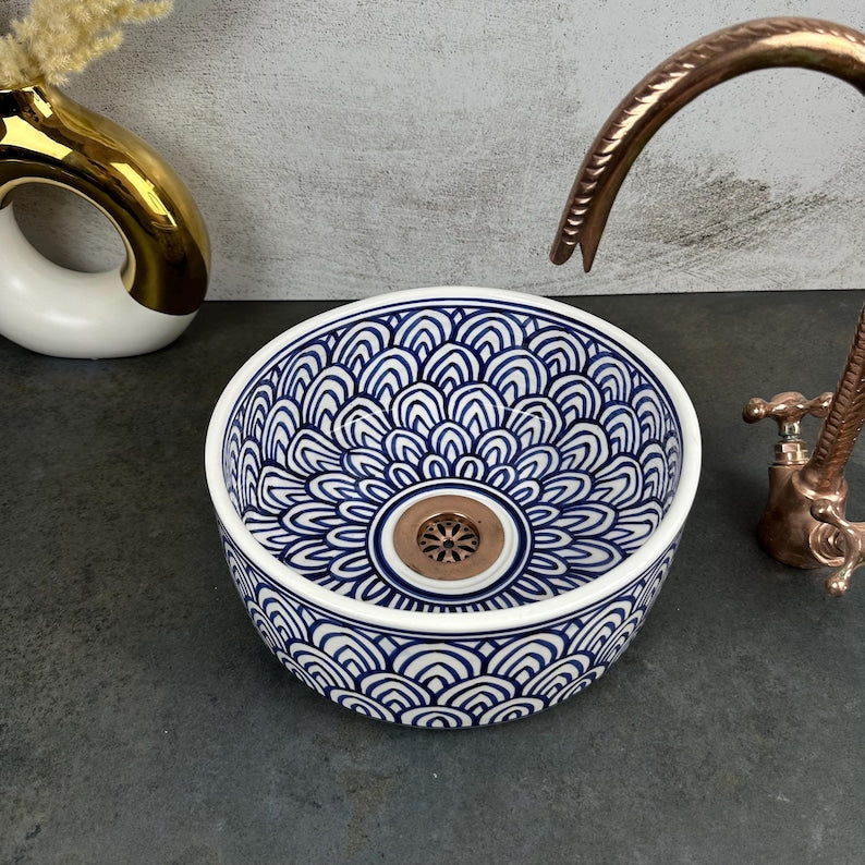 Lavabo de porcelana Qawss natural hecho a medida: lavabo de baño artesanal contemporáneo