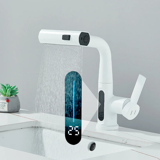 Witte badkamerwastafelkraan met digitale temperatuurweergave 